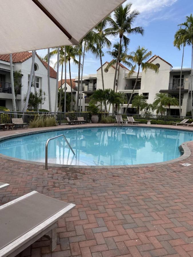 Dharma Home Suites Dania Beach At Sheridan Ocean Club Exterior foto