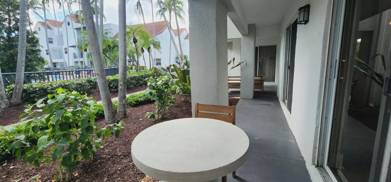Dharma Home Suites Dania Beach At Sheridan Ocean Club Exterior foto